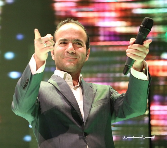 حسن ریوندی در گزارش تصویری زیباترین جنگ شادی پایتخت حسن ریوندی در گزارش تصویری زیباترین جنگ شادی پایتخت